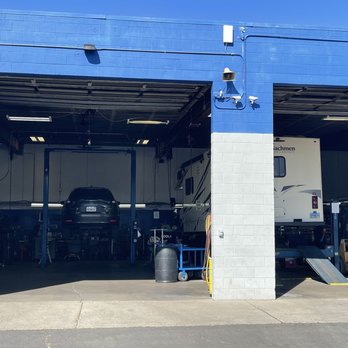 Sunshine Service Brake & Alignment - Their service garage - Auto Repair Near Me - Sparks, Nevada Sunshine Service Brake & Alignment - Their service garage - Auto Repair Near Me - Sparks, Nevada