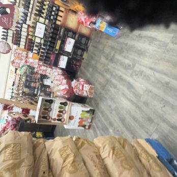 Smart & Final Extra! - Pallets of Russet Potatoes! $1.99 for 10lb bag - Grocery Near Me - Chula Vista, California Smart & Final Extra! - Pallets of Russet Potatoes! $1.99 for 10lb bag - Grocery Near Me - Chula Vista, California