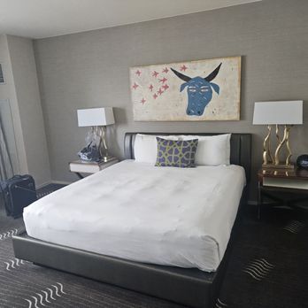 Kimpton Palomar Hotel Phoenix Cityscape - Room on 6th - Hotels Near Me - Phoenix, Arizona Kimpton Palomar Hotel Phoenix Cityscape - Room on 6th - Hotels Near Me - Phoenix, Arizona