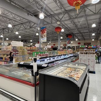 Cali Saigon Mall - Shopping Centers Near Me - Garland, Texas