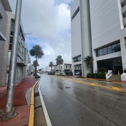 209 9th St. 900 Collins Ave