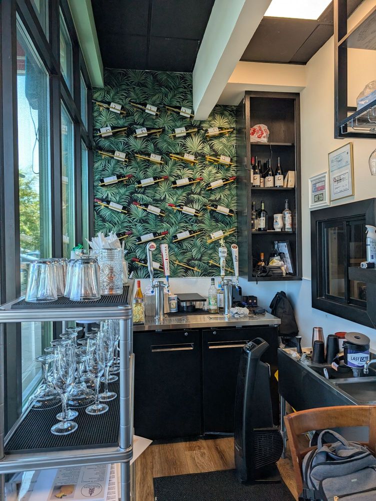 La Parroquia Brunch and Grill