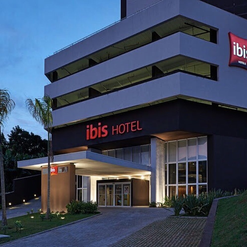 Ibis Hotel - View from the street - Hotels Near Me - Jundiai, SP Ibis Hotel - View from the street - Hotels Near Me - Jundiai, SP