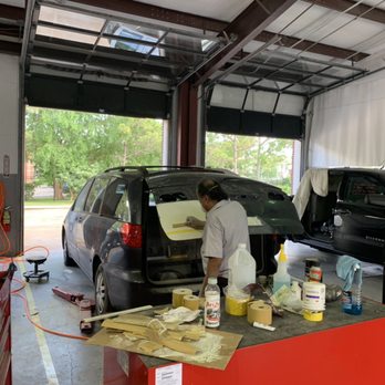 Clear Lake Collision and Auto - Experienced techs . - Body Shops Near Me - Houston, Texas Clear Lake Collision and Auto - Experienced techs . - Body Shops Near Me - Houston, Texas