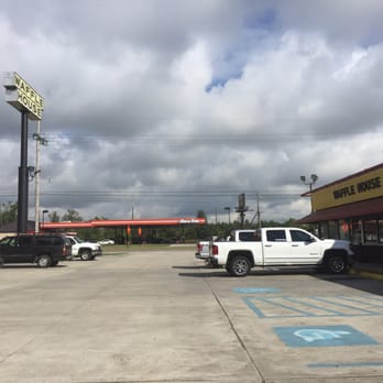 Waffle House - a view of a waffle house from the parking lot - Breakfast & Brunch Near Me - Boutte, Louisiana