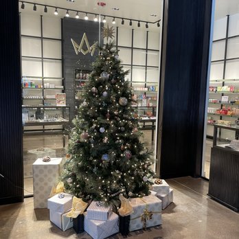 Puff-N-Dash - Holiday Decor - Cannabis Dispensaries Near Me - San Diego, California