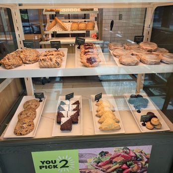 Panera Bread - Trying to decide - Salad Near Me - Windermere, Florida