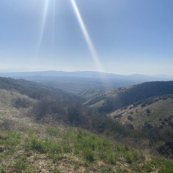 Crafton Hills Ridge Trail - Hiking Near Me - Yucaipa, California