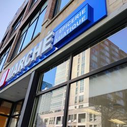 H Mart - Front of the store