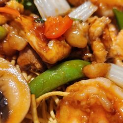 Sky Asian Fusion - Pan fried noodle