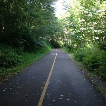 Des Moines Creek Trail - Here's the trail~ - Parks Near Me - Des Moines, Washington Des Moines Creek Trail - Here's the trail~ - Parks Near Me - Des Moines, Washington