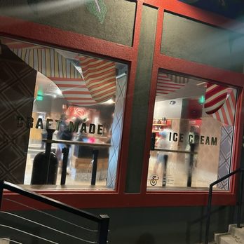 Salt & Straw - Ice Cream & Frozen Yogurt Near Me - Fort Worth, Texas Salt & Straw - Ice Cream & Frozen Yogurt Near Me - Fort Worth, Texas
