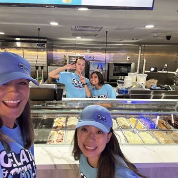 Gelato & Chill - Friendly and amazing staff!! - Gelato Near Me - Honolulu, Hawaii