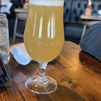Finney's Crafthouse - Stevenson Ranch - New American Near Me - Stevenson Ranch, California