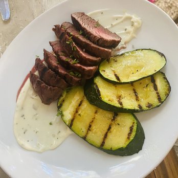 Bacari W 3rd - Seared Petit Filet - Breakfast & Brunch Near Me - Los Angeles, California