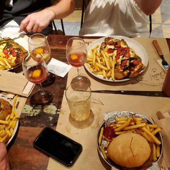 Chalito - Bottom R - Baires, with three Milanesas - two capreses and one mallorquina - Argentine Near Me - Barcelona, B Chalito - Bottom R - Baires, with three Milanesas - two capreses and one mallorquina - Argentine Near Me - Barcelona, B