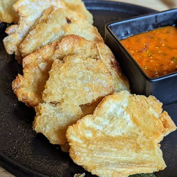 Yunta Nikkei - Tostones | Instagram: @telephonesmoothie - Peruvian Near Me - Charlotte, North Carolina Yunta Nikkei - Tostones | Instagram: @telephonesmoothie - Peruvian Near Me - Charlotte, North Carolina