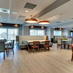 Hampton Inn Lebanon - Breakfast Area