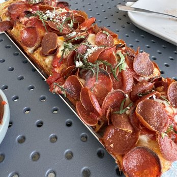 Moonrise Pizza - This ain't no "Little Ceasars" homie. - Wine Bars Near Me - Amador City, California