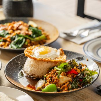 Sood Soi - Pad Kra Pao Minced Chicken - Thai Near Me - Barrie, Ontario Sood Soi - Pad Kra Pao Minced Chicken - Thai Near Me - Barrie, Ontario