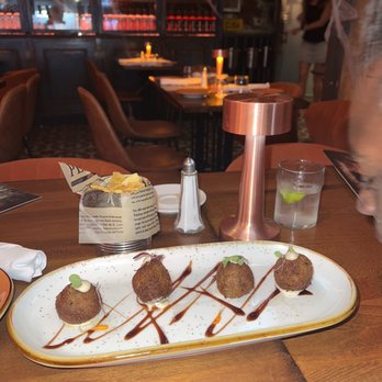 La Mulata - Beef and Cheese Croquettes - Cuban Near Me - Miami Beach, Florida