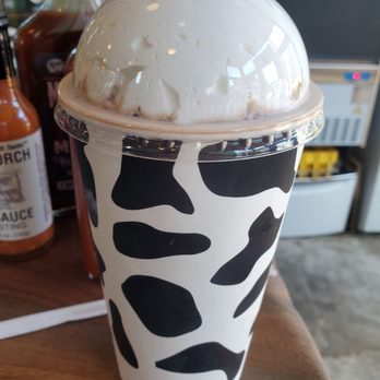 Jen's General Store - Milkshake - Sandwiches Near Me - Morganfield, Kentucky