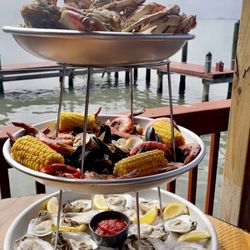 The Pearl Oyster Bar - Seafood tower