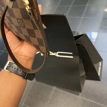 SEPHORA - Cosmetics & Beauty Supply Near Me - Houston, Texas