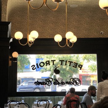 Petit Trois - French Near Me - Sherman Oaks, California