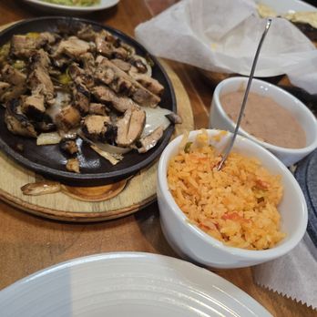 Ay Chiwawa Mexican Cafe - $16 dark-only chicken fajitas.  There is no option for white or mixed.  Good food! - Tex-Mex Near Me - Spring Branch, Texas