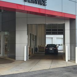CAPITAL TOYOTA - 36 Photos & 60 Reviews - 5808 Lee Hwy, Chattanooga ...