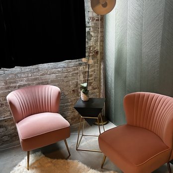 Salinaz Aesthetics - Sitting area - Waxing Near Me - Lansing, Michigan