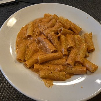 Ippolito's - Rigatoni pasta with vodka cream sauce - Italian Near Me - Suwanee, Georgia Ippolito's - Rigatoni pasta with vodka cream sauce - Italian Near Me - Suwanee, Georgia