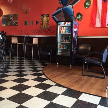 Cafe Rosa - Cute decor! - Puerto Rican Near Me - Chicago, Illinois