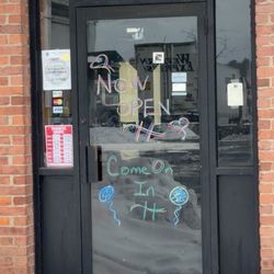 Ms Lizzie’s Kitchen - They are CLOSED FOR BUSINESS FOR GOOD AND NOT OPEN! DONT waste yur time like I did.