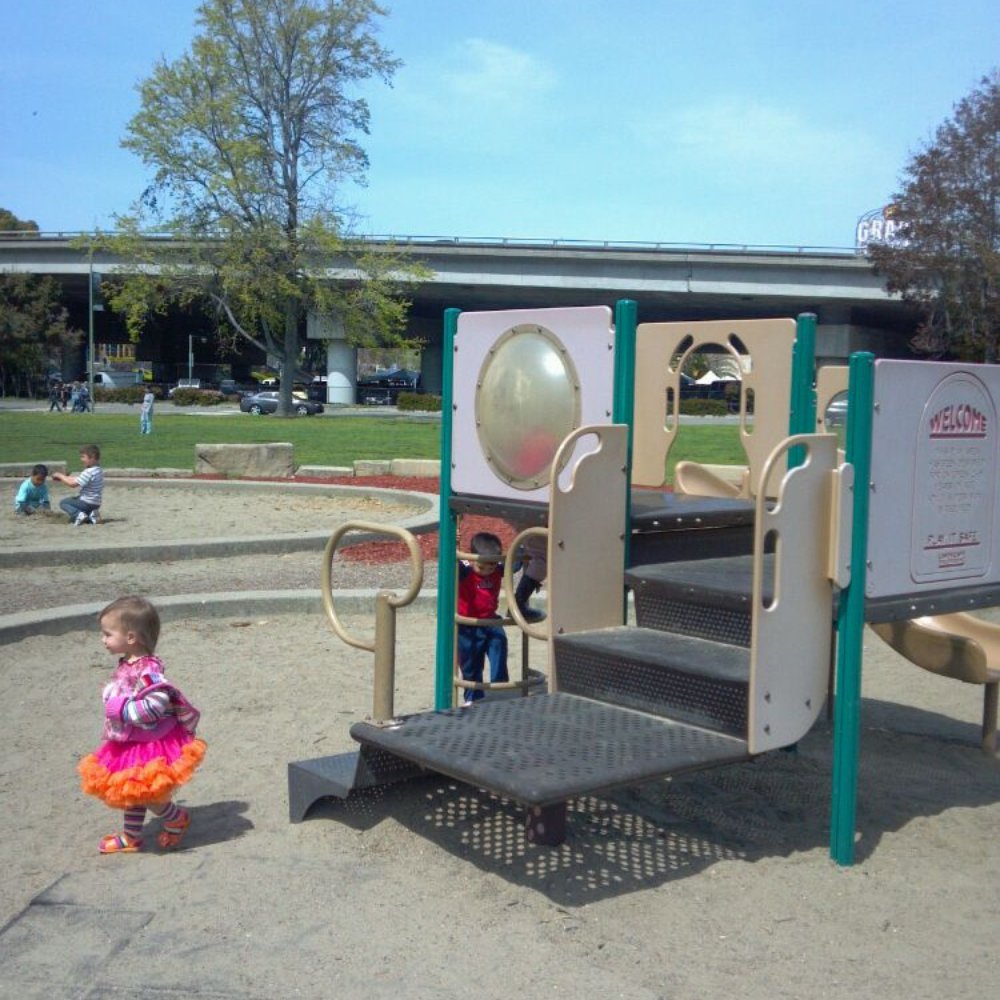 baby play structure