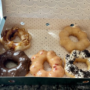 Retreat Sweets - Mochi donuts - Cafes Near Me - Westport, Connecticut Retreat Sweets - Mochi donuts - Cafes Near Me - Westport, Connecticut