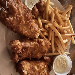 Phelps Hillside Resort - Friday fish fry