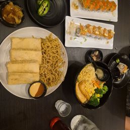 Double Salmon Roll