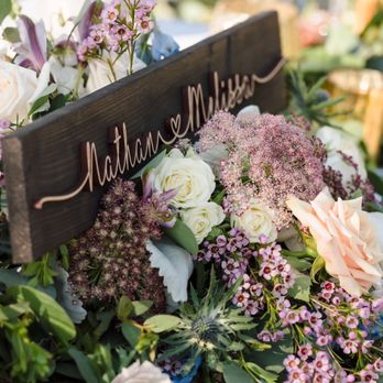 Forever His Flowers - Sweetheart table - Florists Near Me