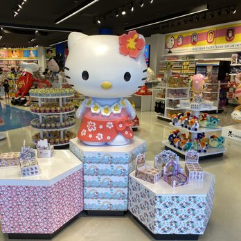 IT'SUGAR - Hello Kitty - Candy Stores Near Me - Honolulu, Hawaii