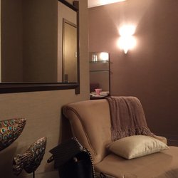 Sitting area with nice relaxing music and a selection of hot tea