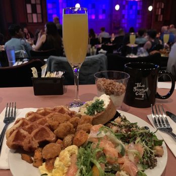 The Second City - Second City Sunday Brunch - Performing Arts Near Me - Chicago, Illinois
