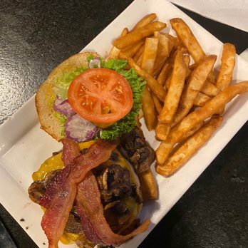Haunted Hamburger - Bacon cheeseburger - Burgers Near Me - Jerome, Arizona Haunted Hamburger - Bacon cheeseburger - Burgers Near Me - Jerome, Arizona