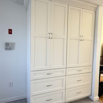 Mayflower Cabinets - Kitchen cabinet pantry - General Contractors Near Me - Kingston, Massachusetts