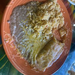 Chimi's Mexican Restaurant - Tostada and chicken enchilada