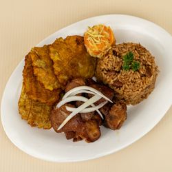 Fried pork (Griot) dinner