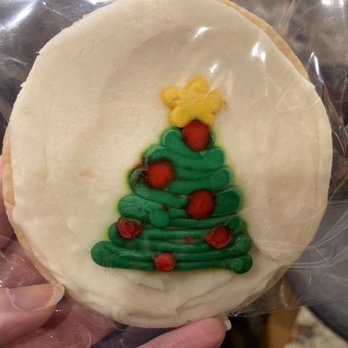 Mamili Boutique - Free cookies at Jingle Fest - Women's Clothing Near Me - Louisville, Kentucky Mamili Boutique - Free cookies at Jingle Fest - Women's Clothing Near Me - Louisville, Kentucky