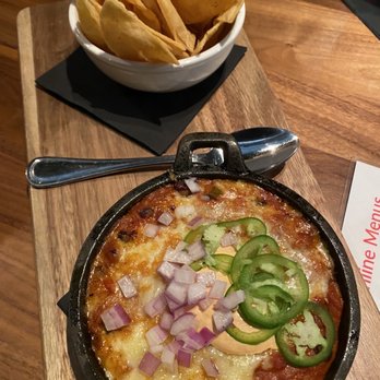 Hubbard Grille - Southwestern Skillet Dip gfr - New American Near Me - Columbus, Ohio