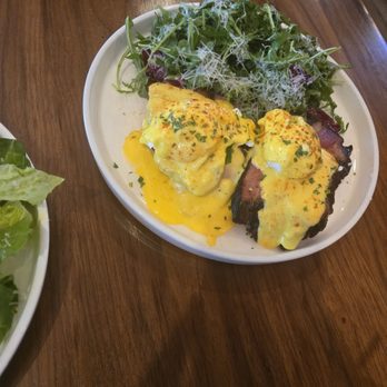 Toast Kitchen & Bar - House benedict - Breakfast & Brunch Near Me - Brea, California